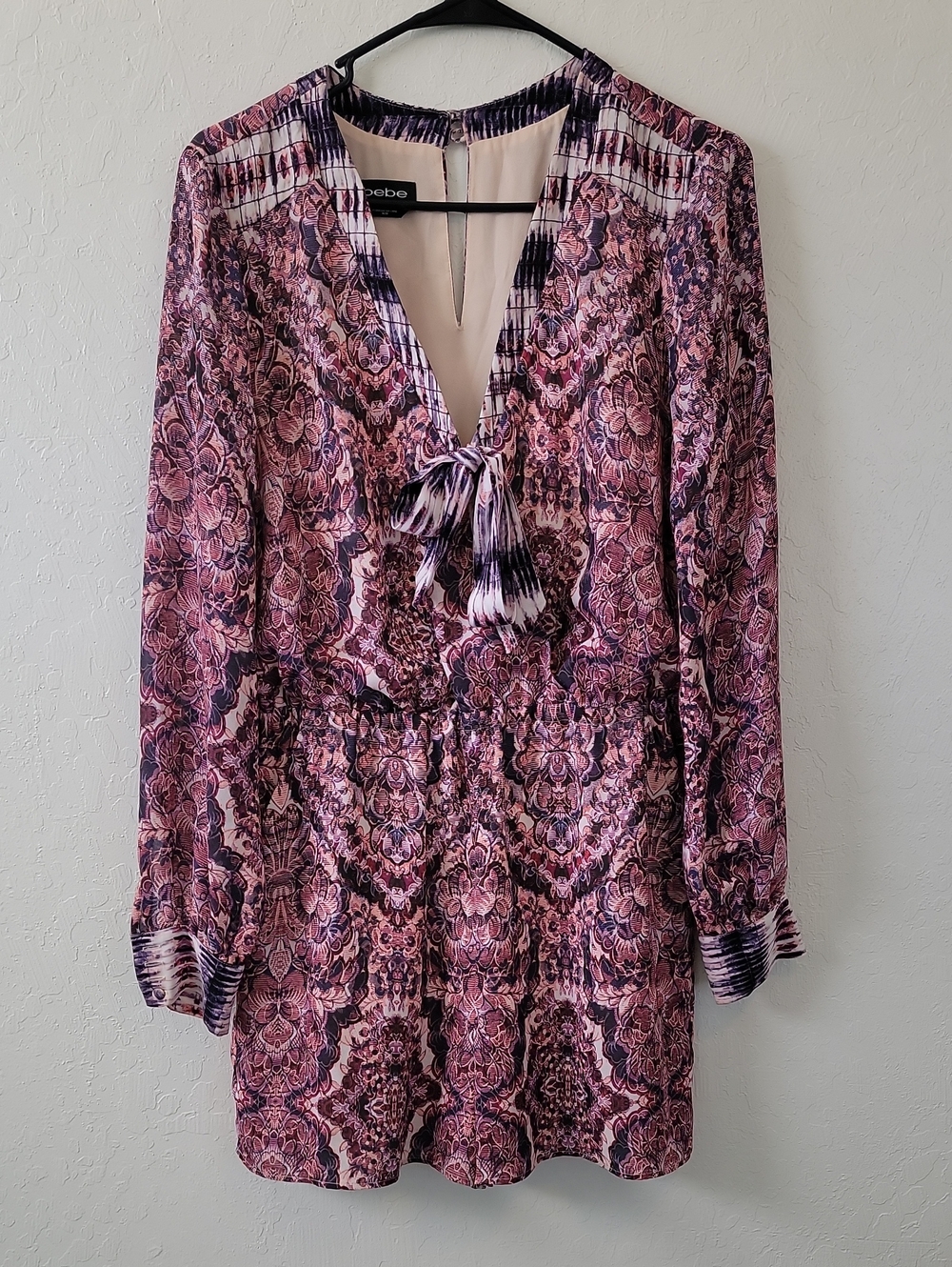 Bebe Paisley Print Long Sleeve Festival Vneck Romper Medium